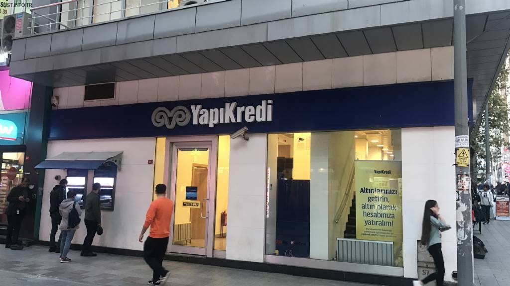 Yapı Kredi Bankası ATM Fotoğrafları