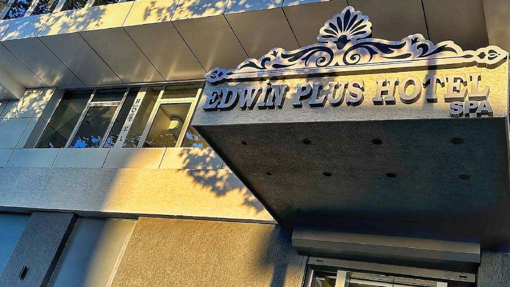 Edwin Plus Hotel Fotoğrafları