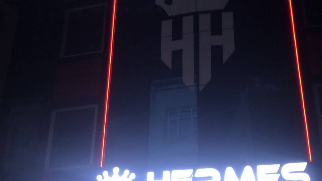 Hermes Suit OTEL Fotoğrafları