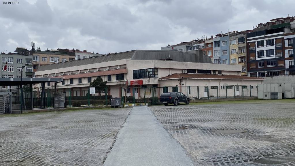 Bayrampaşa Gençlik Hizmetleri Ve Spor İlçe Müdürlüğü Bayrampaşa Spor Salonu Fotoğrafları