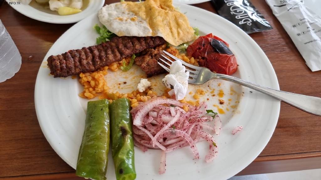 Öz Bağdatlı Kebap Fotoğrafları