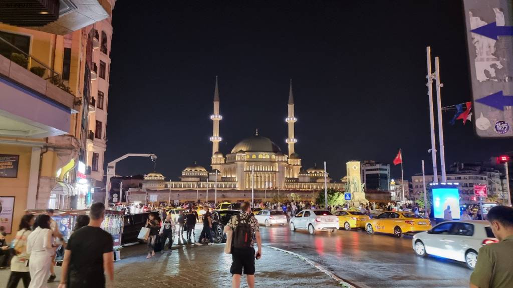 Gratis TAKSİM MEYDAN CADDESİ Fotoğrafları