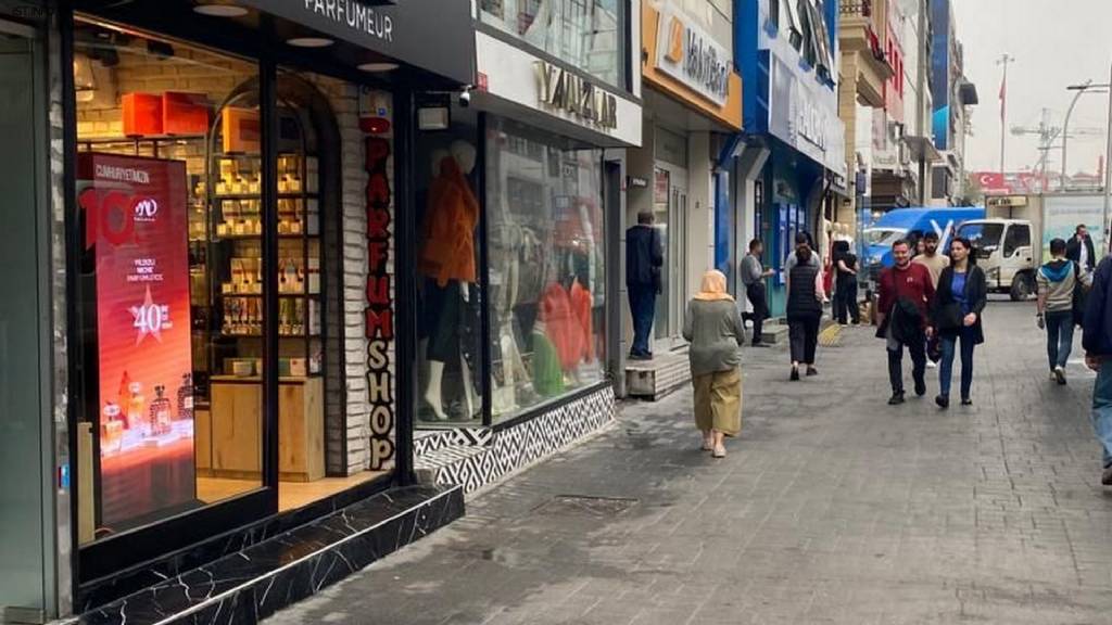 Mad Parfüm Bakırköy Cadde Fotoğrafları