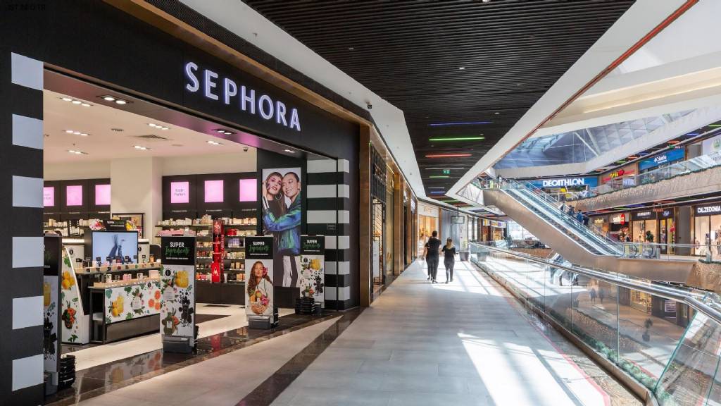 SEPHORA BUYAKA Fotoğrafları