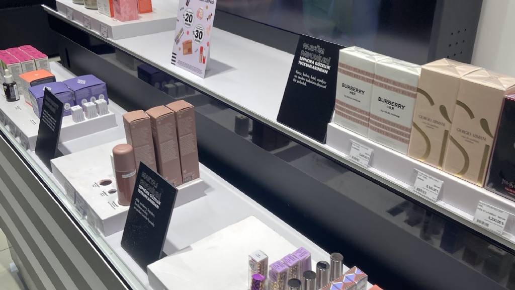 SEPHORA BUYAKA Fotoğrafları