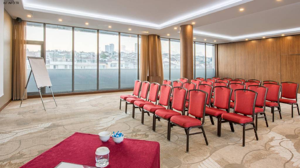 Crowne Plaza Istanbul - Harbiye Fotoğrafları