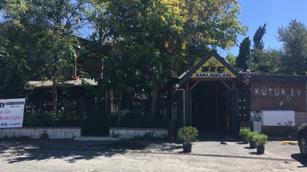 Kütük Ev Cafe & Restaurant Fotoğrafları