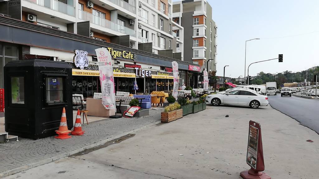 Tiger Cafe Fotoğrafları